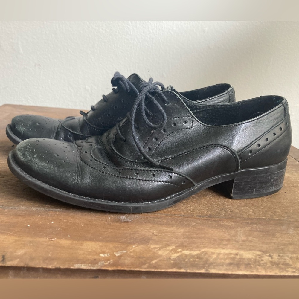 Black leather brogues, size 7, Lavorazione Artigiana in GUC